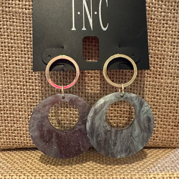 NWT INC Earrings - Green marbled acrylic faux tortoise circle, Gold tone - Picture 4 of 7